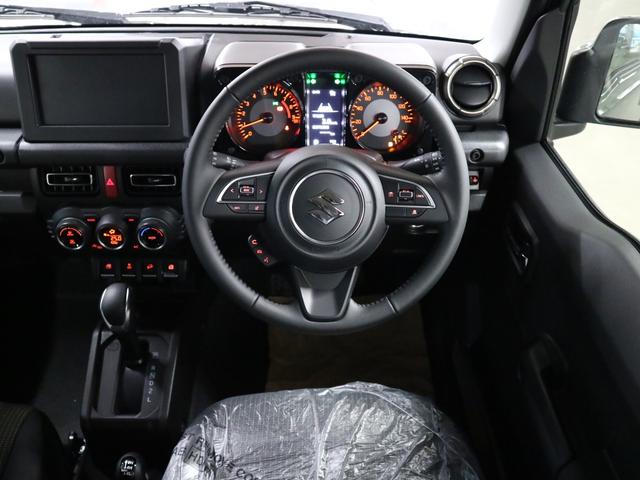 ジムニー ＸＣ　４ＷＤ　ターボ　届け出済み未使用車　改良モデル　デュアルセンサーブレーキサポートＩＩ　全車速追従クルーズコントロール　前後誤発進抑制機能　車線逸脱抑制　パーキングセンサー　シートヒーター　ＬＥＤライト　ハイビームアシスト　純正１６ＡＷ　スマートキー（11枚目）