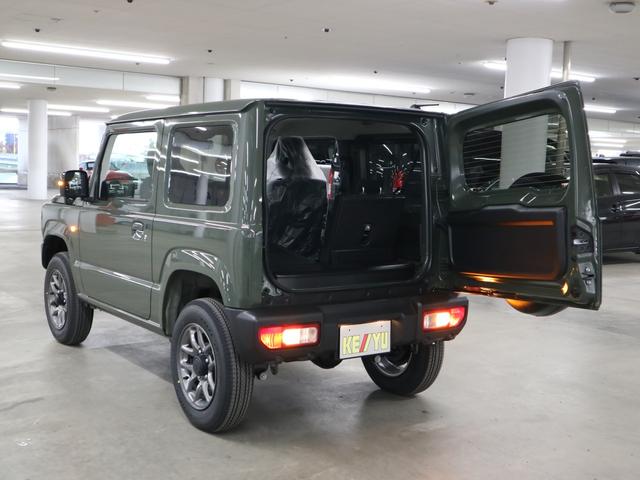 ジムニー ＸＣ　４ＷＤ　ターボ　届け出済み未使用車　改良モデル　デュアルセンサーブレーキサポートＩＩ　全車速追従クルーズコントロール　前後誤発進抑制機能　車線逸脱抑制　パーキングセンサー　シートヒーター　ＬＥＤライト　ハイビームアシスト　純正１６ＡＷ　スマートキー（18枚目）