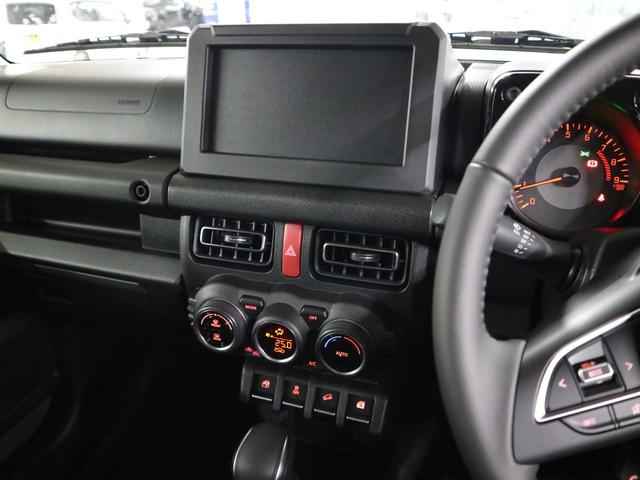 ジムニー ＸＣ　４ＷＤ　ターボ　届け出済み未使用車　改良モデル　デュアルセンサーブレーキサポートＩＩ　全車速追従クルーズコントロール　前後誤発進抑制機能　車線逸脱抑制　パーキングセンサー　シートヒーター　ＬＥＤライト　ハイビームアシスト　純正１６ＡＷ　スマートキー（22枚目）