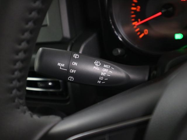 ジムニー ＸＣ　４ＷＤ　ターボ　届け出済み未使用車　改良モデル　デュアルセンサーブレーキサポートＩＩ　全車速追従クルーズコントロール　前後誤発進抑制機能　車線逸脱抑制　パーキングセンサー　シートヒーター　ＬＥＤライト　ハイビームアシスト　純正１６ＡＷ　スマートキー（30枚目）