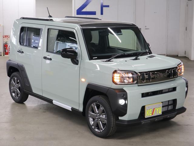 タフト Ｇターボ　ダーククロムベンチャー　届け出済み未使用車　新品ナビ取付　パノラマモニター　スカイフィールトップ　シートヒーター　スマートアシスト　前後誤発進抑制　全車速追従クルコン　レーンキープ　コーナーセンサー　ＵＳＢ端子　アダプティブＬＥＤ　ルーフレール（5枚目）