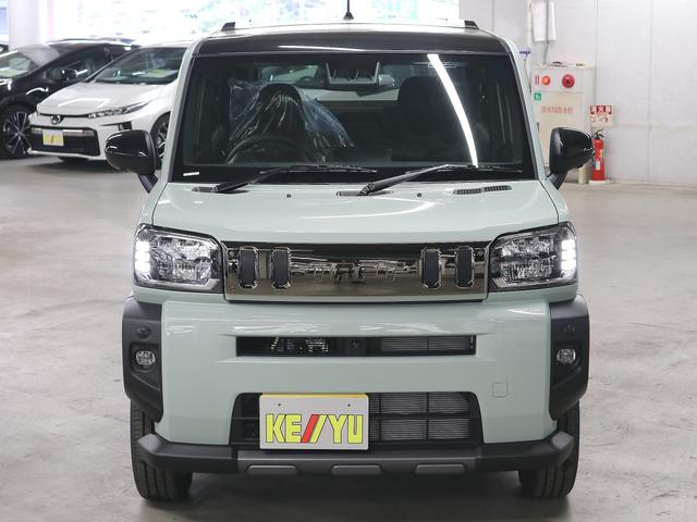 タフト Ｇターボ　ダーククロムベンチャー　届け出済み未使用車　新品ナビ取付　パノラマモニター　スカイフィールトップ　シートヒーター　スマートアシスト　前後誤発進抑制　全車速追従クルコン　レーンキープ　コーナーセンサー　ＵＳＢ端子　アダプティブＬＥＤ　ルーフレール（6枚目）