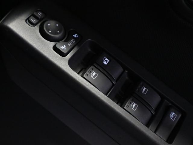 タフト Ｇターボ　ダーククロムベンチャー　届け出済み未使用車　新品ナビ取付　パノラマモニター　スカイフィールトップ　シートヒーター　スマートアシスト　前後誤発進抑制　全車速追従クルコン　レーンキープ　コーナーセンサー　ＵＳＢ端子　アダプティブＬＥＤ　ルーフレール（31枚目）