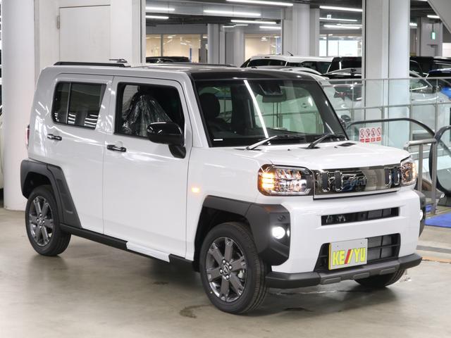 タフト Gターボ ダーククロムベンチャー 届け出済み未使用車 新品ナビ取付 パノラマモニター スカイフィールトップ シートヒーター スマートアシスト 前後誤発進抑制 全車速追従クルコン レーンキープ コーナーセンサー USB端子 アダプティブLED ルーフレール(5枚目)