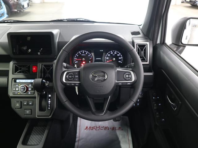 タフト Gターボ ダーククロムベンチャー 届け出済み未使用車 新品ナビ取付 パノラマモニター スカイフィールトップ シートヒーター スマートアシスト 前後誤発進抑制 全車速追従クルコン レーンキープ コーナーセンサー USB端子 アダプティブLED ルーフレール(11枚目)