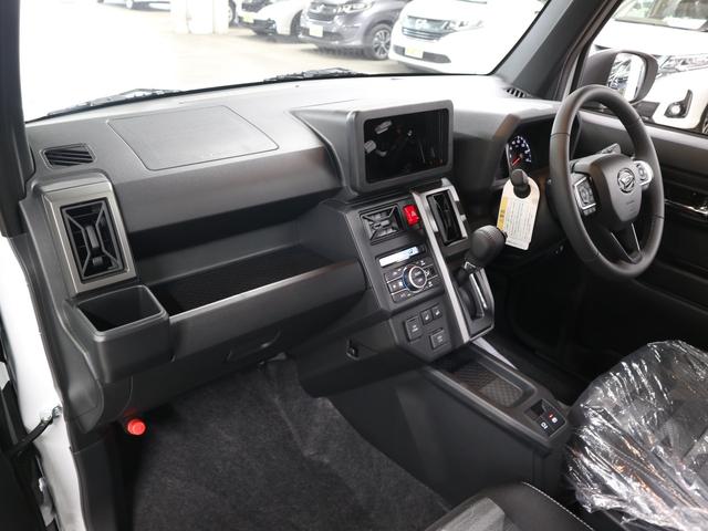 タフト Gターボ ダーククロムベンチャー 届け出済み未使用車 新品ナビ取付 パノラマモニター スカイフィールトップ シートヒーター スマートアシスト 前後誤発進抑制 全車速追従クルコン レーンキープ コーナーセンサー USB端子 アダプティブLED ルーフレール(16枚目)