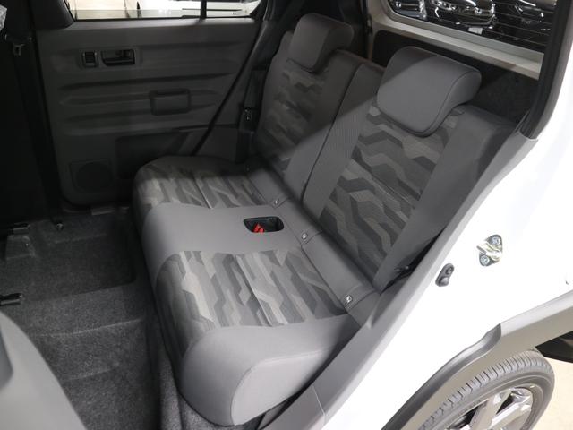 タフト Gターボ ダーククロムベンチャー 届け出済み未使用車 新品ナビ取付 パノラマモニター スカイフィールトップ シートヒーター スマートアシスト 前後誤発進抑制 全車速追従クルコン レーンキープ コーナーセンサー USB端子 アダプティブLED ルーフレール(17枚目)