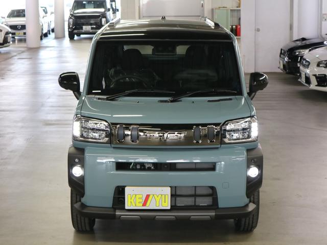 タフト Gターボ ダーククロムベンチャー 届け出済み未使用車 新品ナビ取付 パノラマモニター スカイフィールトップ シートヒーター スマートアシスト 前後誤発進抑制 全車速追従クルコン レーンキープ コーナーセンサー USB端子 アダプティブLED ルーフレール(6枚目)