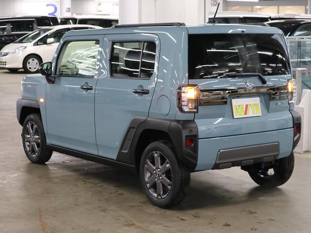 タフト Gターボ ダーククロムベンチャー 届け出済み未使用車 新品ナビ取付 パノラマモニター スカイフィールトップ シートヒーター スマートアシスト 前後誤発進抑制 全車速追従クルコン レーンキープ コーナーセンサー USB端子 アダプティブLED ルーフレール(8枚目)