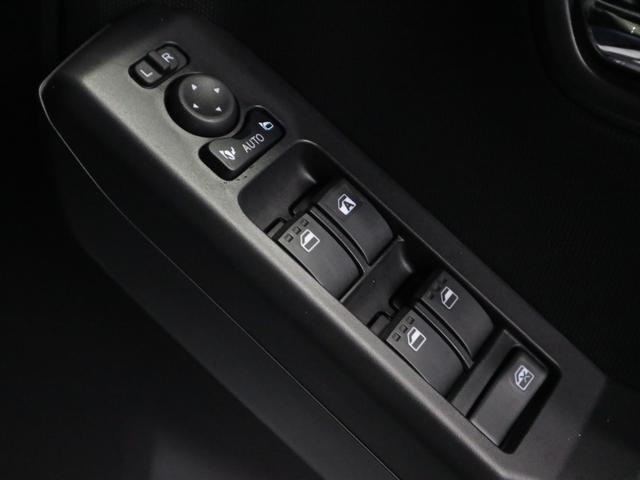 タフト Gターボ ダーククロムベンチャー 届け出済み未使用車 新品ナビ取付 パノラマモニター スカイフィールトップ シートヒーター スマートアシスト 前後誤発進抑制 全車速追従クルコン レーンキープ コーナーセンサー USB端子 アダプティブLED ルーフレール(31枚目)