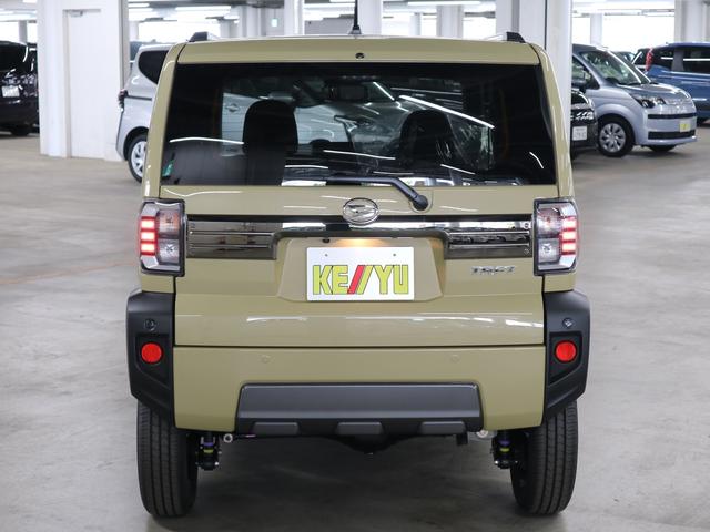 タフト Gターボ ダーククロムベンチャー 4WD 届け出済み未使用車 新品ナビ取付 パノラマモニター スカイフィールトップ シートヒーター スマートアシスト 前後誤発進抑制 全車速追従クルコン レーンキープ コーナーセンサー USB端子 アダプティブLED ルーフレール(7枚目)