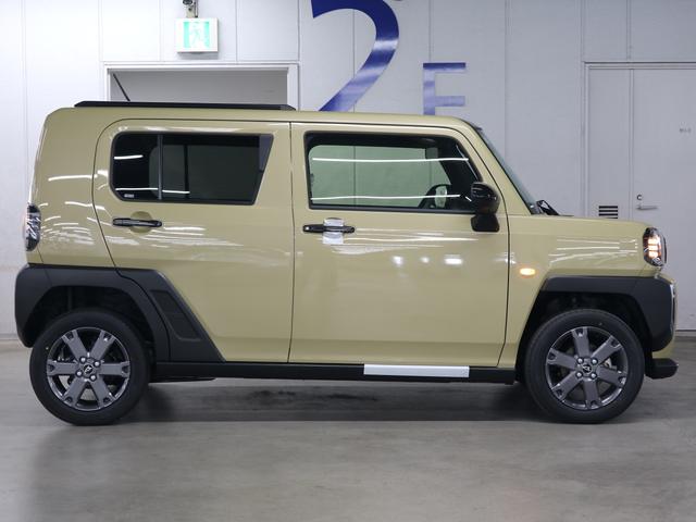 タフト Gターボ ダーククロムベンチャー 4WD 届け出済み未使用車 新品ナビ取付 パノラマモニター スカイフィールトップ シートヒーター スマートアシスト 前後誤発進抑制 全車速追従クルコン レーンキープ コーナーセンサー USB端子 アダプティブLED ルーフレール(9枚目)