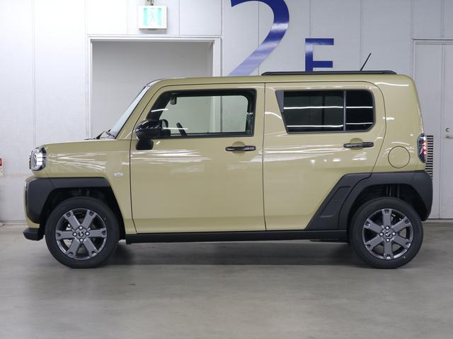 タフト Gターボ ダーククロムベンチャー 4WD 届け出済み未使用車 新品ナビ取付 パノラマモニター スカイフィールトップ シートヒーター スマートアシスト 前後誤発進抑制 全車速追従クルコン レーンキープ コーナーセンサー USB端子 アダプティブLED ルーフレール(10枚目)