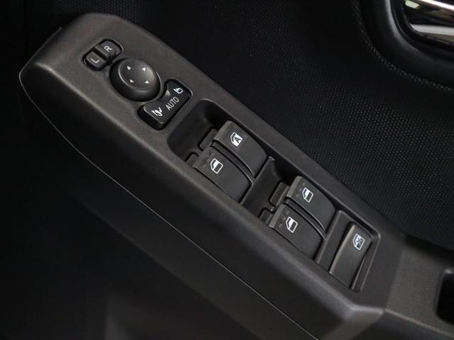 タフト Gターボ ダーククロムベンチャー 4WD 届け出済み未使用車 新品ナビ取付 パノラマモニター スカイフィールトップ シートヒーター スマートアシスト 前後誤発進抑制 全車速追従クルコン レーンキープ コーナーセンサー USB端子 アダプティブLED ルーフレール(30枚目)