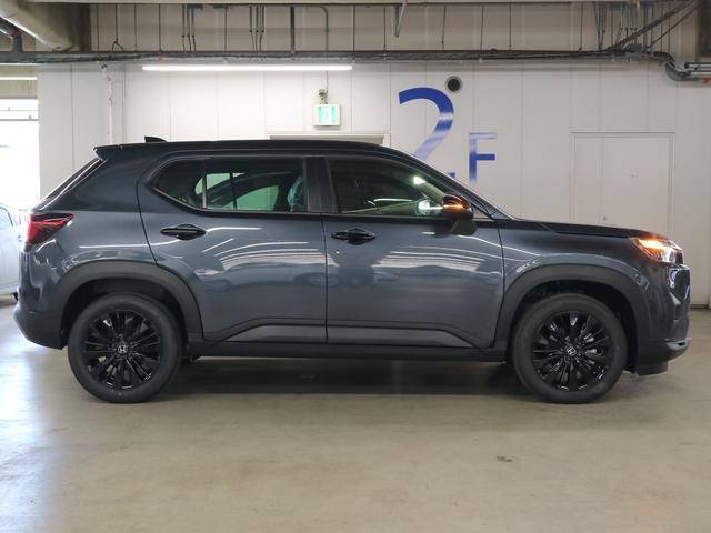 ＷＲ－Ｖ Ｚ　ブラックスタイル　登録済み未使用車　ホンダセンシング　前後誤発進抑制機能　アダプティブクルーズ　車線逸脱警報　パーキングセンサー　レザー調コンビシート　パドルシフト　ＵＳＢ　ＬＥＤヘッドライト　専用１７ＡＷ　スマートキー　パーセルカバー（9枚目）