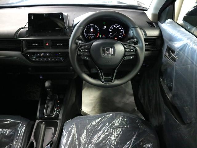 ＷＲ－Ｖ Ｚ　ブラックスタイル　登録済み未使用車　ホンダセンシング　前後誤発進抑制機能　アダプティブクルーズ　車線逸脱警報　パーキングセンサー　レザー調コンビシート　パドルシフト　ＵＳＢ　ＬＥＤヘッドライト　専用１７ＡＷ　スマートキー　パーセルカバー（11枚目）