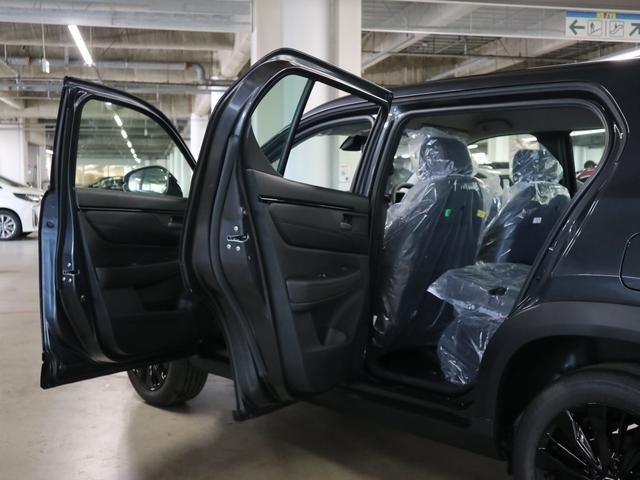 ＷＲ－Ｖ Ｚ　ブラックスタイル　登録済み未使用車　ホンダセンシング　前後誤発進抑制機能　アダプティブクルーズ　車線逸脱警報　パーキングセンサー　レザー調コンビシート　パドルシフト　ＵＳＢ　ＬＥＤヘッドライト　専用１７ＡＷ　スマートキー　パーセルカバー（15枚目）