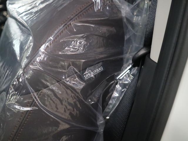 エルグランド ２５０ハイウェイスターＳ　登録済未使用車　純正１０インチナビ　アラウンドビューモニター　オートバックドア　両側電動スライド　ブルーレイ　ＢＴオーディオ　フルセグＴＶ　ハーフレザー　オットマン　衝突軽減システム　クリアランスソナー　ＬＥＤライト（46枚目）