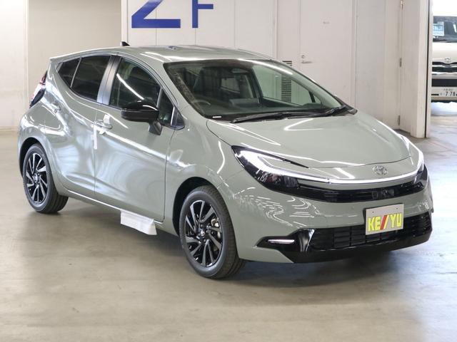 アクア Z 登録済未使用車 トヨタチームメイト パノラミックビュー BSM・PKSB HUD 純正10.5インチDA+ シート・ステアヒーター セーフティセンス ETC2.0 AC1500W電源 LEDランプ オプション16AW(5枚目)