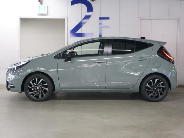 アクア Z 登録済未使用車 トヨタチームメイト パノラミックビュー BSM・PKSB HUD 純正10.5インチDA+ シート・ステアヒーター セーフティセンス ETC2.0 AC1500W電源 LEDランプ オプション16AW(10枚目)