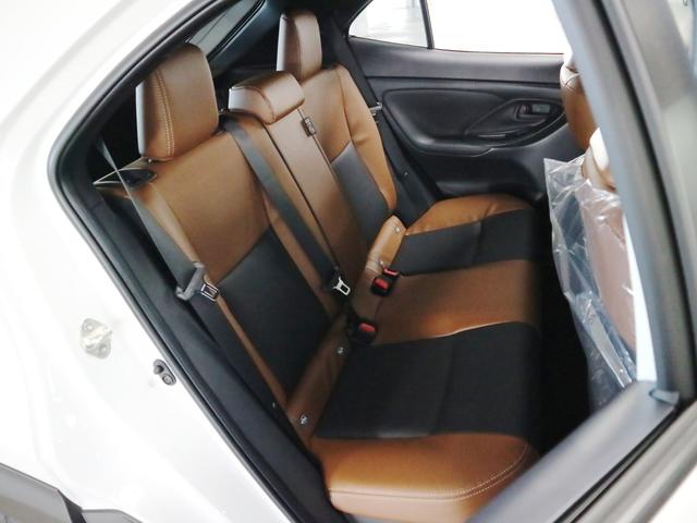 ヤリスクロス ハイブリッドZ アドベンチャー 登録済み未使用車 ハンズフリーパワーバックドア パノラミックビュー 純正8インチDオーディオ+ シート&ステアヒーター パワーシート セーフティセンス BSM+SEA ETC2.0 BTオーディオ フルセグ HDMI(14枚目)