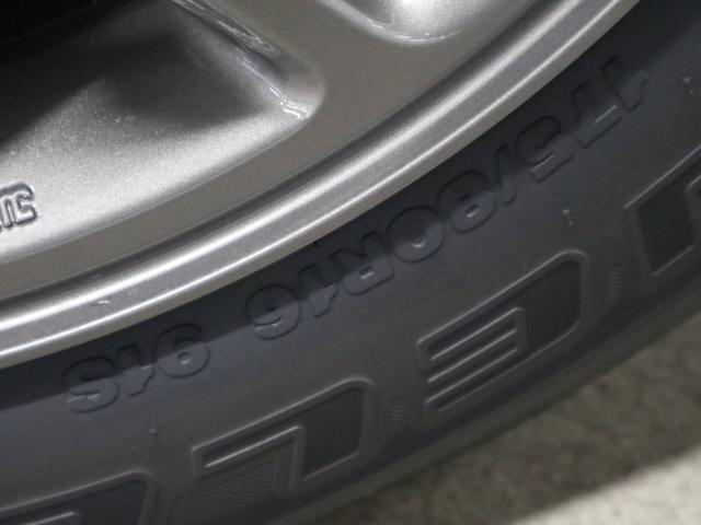 ジムニー ＸＣ　４ＷＤターボ　デュアルセンサーブレーキサポートＩＩ　前後誤発進抑制機能　車線逸脱警報　全車速追従アダプティブクルーズ　ハイビームアシスト　シートヒーター　スマートキー　パーキングセンサー　ウォッシャー付ＬＥＤランプ（39枚目）