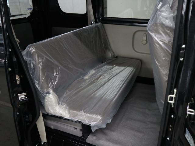 エブリイ ＰＣ　届出済未使用車　デュアルカメラブレーキサポート　誤発進抑制機能　車線逸脱警報　リヤパーキングセンサー　シートヒーター　両側スライドドア　オーバーヘッドシェルフ　ＵＳＢ端子　電動格納ドアミラー　パワーウインドウ　ＬＥＤヘッドランプ　ハイビームアシスト（14枚目）