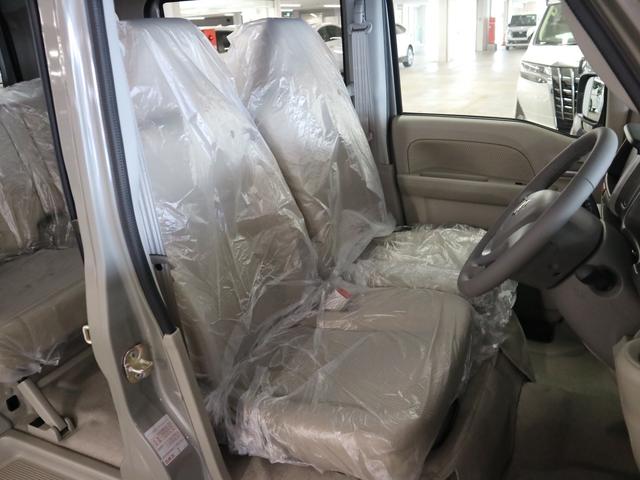 エブリイワゴン ＰＺターボスペシャル　ハイルーフ　届け出済み未使用車　デュアルカメラブレーキサポート　オートステップ　両側電動スライド　シートヒーター　ＵＳＢ　オーバーヘッドシェルフ　誤発進抑制　車線逸脱警報　パーキングセンサー　スマートキー　ＬＥＤライト　純正１４ＡＷ（13枚目）