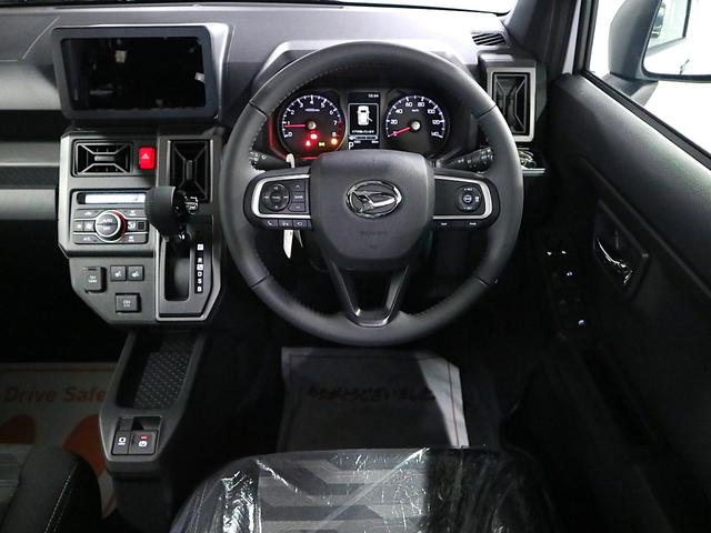 タフト Gターボ ダーククロムベンチャー 届け出済み未使用車 新品ナビ取付 パノラマモニター スカイフィールトップ シートヒーター スマートアシスト 前後誤発進抑制 全車速追従クルコン レーンキープ コーナーセンサー USB端子 アダプティブLED ルーフレール(11枚目)