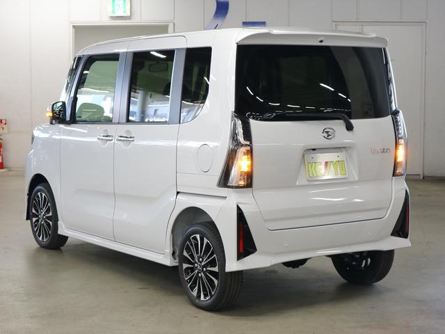 タント カスタムＲＳリミテッド　４ＷＤ　届出済未使用車　新品ナビ取付　パノラマモニター　ＥＴＣ　シートヒーター　両側電動スライド　スマートアシスト　誤発進抑制　全車速追従クルコン　車線逸脱警報　コーナーセンサー　後席テーブル＆サンシェード　アダプティブＬＥＤ　純正アルミ（8枚目）