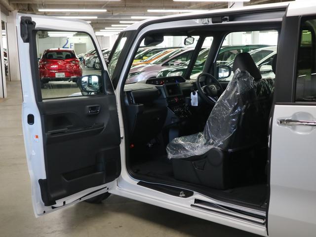 タント カスタムＲＳリミテッド　４ＷＤ　届出済未使用車　新品ナビ取付　パノラマモニター　ＥＴＣ　シートヒーター　両側電動スライド　スマートアシスト　誤発進抑制　全車速追従クルコン　車線逸脱警報　コーナーセンサー　後席テーブル＆サンシェード　アダプティブＬＥＤ　純正アルミ（15枚目）