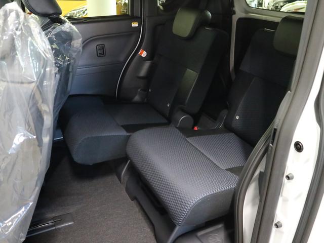 タント カスタムＲＳリミテッド　４ＷＤ　届出済未使用車　新品ナビ取付　パノラマモニター　ＥＴＣ　シートヒーター　両側電動スライド　スマートアシスト　誤発進抑制　全車速追従クルコン　車線逸脱警報　コーナーセンサー　後席テーブル＆サンシェード　アダプティブＬＥＤ　純正アルミ（17枚目）