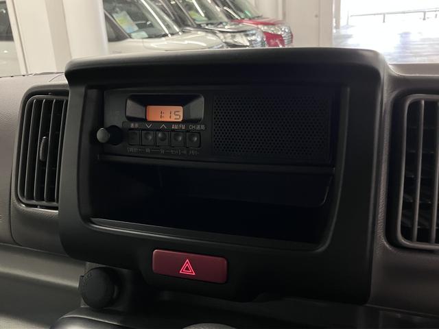 クリッパーバン ＤＸ　エマージェンシーブレーキ　車線逸脱警報　ハイビームアシスト　リアパーキングセンサー　両側スライドドア　ＡＭ・ＦＭラジオ　ＵＳＢ端子　キーレスエントリー　オーバーヘッドシェルフ　ヘッドライトレベライザー（22枚目）