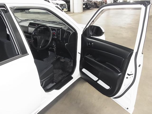 プロボックス ハイブリッドＧＬ　ワンオーナー　セーフティセンス　シートヒーター　純正ナビ　バックカメラ　Ｂｌｕｅｔｏｏｔｈオーディオ　フルセグＴＶ　ＣＤ・ＤＶＤ　ＥＴＣ　ＵＳＢ端子　ＡＣ１００Ｖ電源　オートエアコン　電動格納ミラー　ドアバイザー（12枚目）