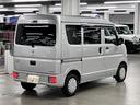 ＮＶ１００クリッパーバン ＧＸターボ　ハイルーフ　エマージェンシーブレーキ　車線逸脱警報　パーキングセンサー　純正ナビ　Ｂｌｕｅｔｏｏｔｈオーディオ　フルセグＴＶ　ＣＤ　ＥＴＣ　オーバーヘッドシェルフ　電動格納ミラー　パワーウインドウ　ドアバイザー（3枚目）