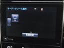 プレミアム　アドバンスドパッケージ　パノラミックビュー　純正８インチＪＢＬナビ　衝突軽減ブレーキ　車線逸脱警報　レーダークルーズ　ＥＴＣ　パワーバックドア　ブルーレイ再生　ＢＴオーディオ　パワーシート　クリアランスソナー　ＬＥＤランプ（32枚目）