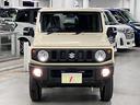ジムニー ＸＣ　４ＷＤ　ターボ　届け出済み未使用車　改良モデル　デュアルセンサーブレーキサポートＩＩ　全車速追従クルーズコントロール　前後誤発進抑制機能　車線逸脱抑制　パーキングセンサー　シートヒーター　ＬＥＤライト　ハイビームアシスト　純正１６ＡＷ　スマートキー（6枚目）