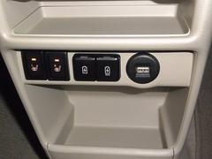 �����桼Ź�ޤϣ���Ź�ʾ塢���롼�ײ����Ź�ޤϣ���Ź�޸�¤��ޤ������Ф�����˸ξ㤷�Ƥ��ޤä�������٤�����Ź�ޤ���¤��ޤ����Ϥ��᤯�����ҥ����ӥ�����ˤƽ���������������������ޤ��� 6