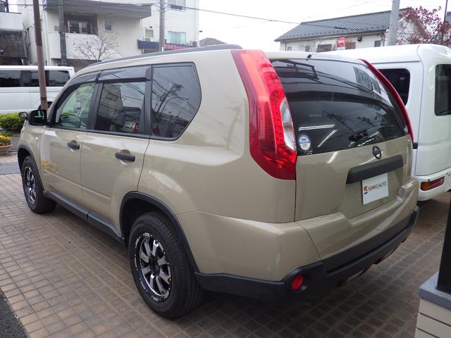 エクストレイル ２０Ｓ　ベージュＮＥＷペイント／キーレス／社外ナビ／社外１６インチアルミホイル（3枚目）