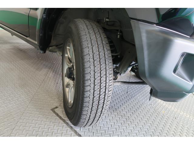 ジムニー ＸＣ　パートタイム４ＷＤ　ターボ　カーナビ　ＥＴＣ　オートライト　プッシュスタート　シートヒーター　オートエアコン　ＥＴＣ　スズキセーフティーサポート　４ＷＤ　衝突被害軽減システム　横滑り防止機能　衝突安全ボディ　盗難防止システム（19枚目）