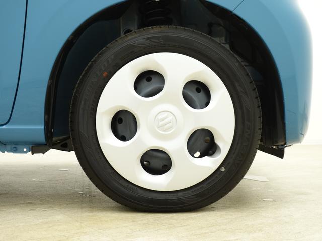 タイヤの溝もしっかりありますので、乗り出しで余計な費用が掛かることもありませんね。