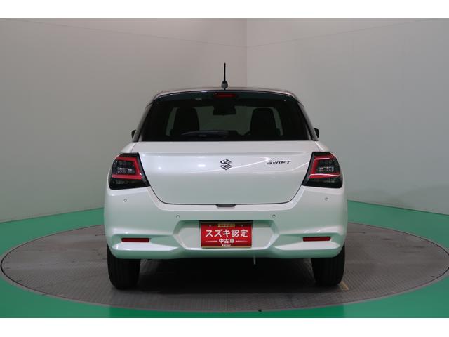 スイフト XG ディスプレイオーディオ 前後衝突被害軽減ブレーキ オートライト プッシュスタート シートヒーター スズキセーフティーサポート 衝突被害軽減システム アイドリングストップ 横滑り防止機能 衝突安全ボディ 盗難防止システム スズキコネクト対応通信機(3枚目)