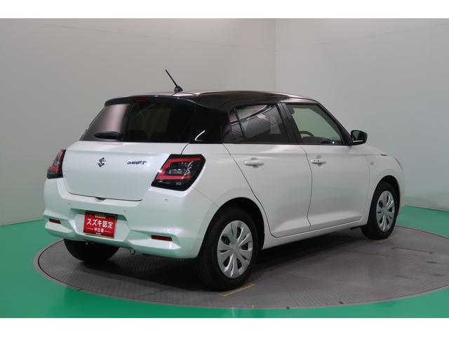 スイフト XG ディスプレイオーディオ 前後衝突被害軽減ブレーキ オートライト プッシュスタート シートヒーター スズキセーフティーサポート 衝突被害軽減システム アイドリングストップ 横滑り防止機能 衝突安全ボディ 盗難防止システム スズキコネクト対応通信機(8枚目)