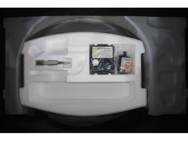 スイフト XG ディスプレイオーディオ 前後衝突被害軽減ブレーキ オートライト プッシュスタート シートヒーター スズキセーフティーサポート 衝突被害軽減システム アイドリングストップ 横滑り防止機能 衝突安全ボディ 盗難防止システム スズキコネクト対応通信機(42枚目)