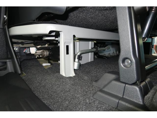 �����V�[�g�����ɁA�W���b�L�Ȃǂ̍H����[����Ă��܂��B