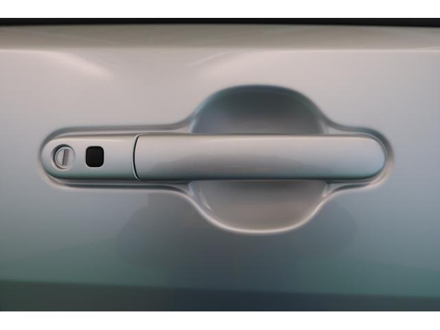 ソリオ ！先行初売！ＨＹＢＲＩＤ　ＭＺ　３型　オートライト　プッシュスタート　シートヒーター　オートエアコン　スズキセーフティーサポート　衝突被害軽減システム　アイドリングストップ　横滑り防止機能　衝突安全ボディ　盗難防止システム（25枚目）