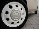 アルミホイール付！鉄ホイールと違って軽いので燃費にも影響してきます。ガソリンの高騰に少しは貢献します！足元がきまります。