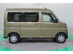 ���Ҥϥ�����������ң�������л��ľ������Ź�������������ǥ����顼�ˤǤ������ҤΥ�åȡ��ϡ������¡ס��ֿƿȡס��ֿ����פǡ������ͤ�˭���ʥ����饤�դ�¸����뤿��Τ��������򤵤��Ƥ��������ޤ��� 6