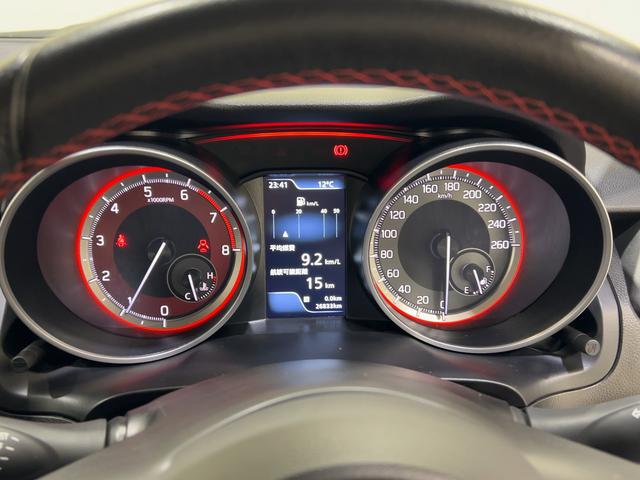 スイフトスポーツ スイフトスポーツ　３型　６ＭＴ　ナビ　ＥＴＣ　５ＭＴ　衝突被害軽減ブレーキシステム　リヤパーキングセンサー　ＬＥＤヘッドランプ　フォグランプ　カーナビ　ＥＴＣ　キーレスプッシュスタート　１７インチアルミホイール　ターボ　ＵＳＢソケット　ＡＢＳ（11枚目）