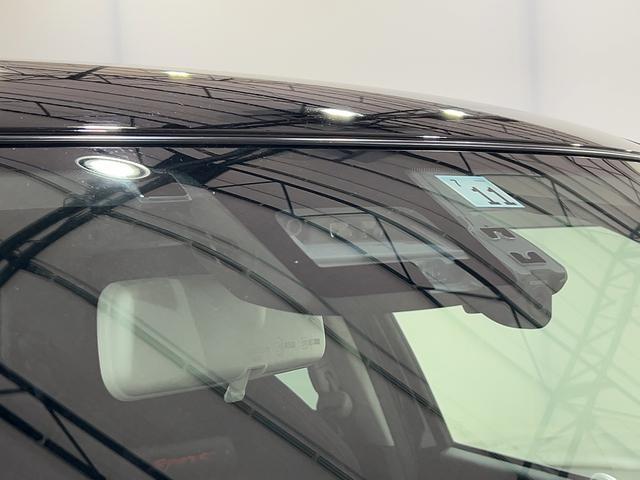 スイフトスポーツ スイフトスポーツ　３型　６ＭＴ　ナビ　ＥＴＣ　５ＭＴ　衝突被害軽減ブレーキシステム　リヤパーキングセンサー　ＬＥＤヘッドランプ　フォグランプ　カーナビ　ＥＴＣ　キーレスプッシュスタート　１７インチアルミホイール　ターボ　ＵＳＢソケット　ＡＢＳ（19枚目）